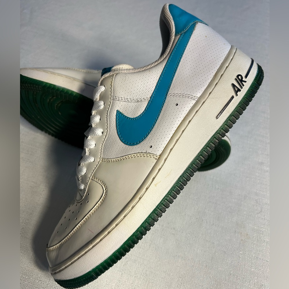 Nike Air Force 1 Men’s Low Top Basketball Sneakers